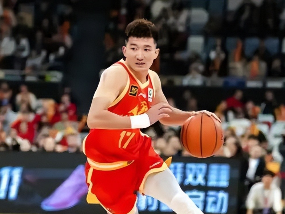 今晨法甲焦点战；广厦男篮再遭质疑；震撼外界；高层口径保持一致的简单介绍